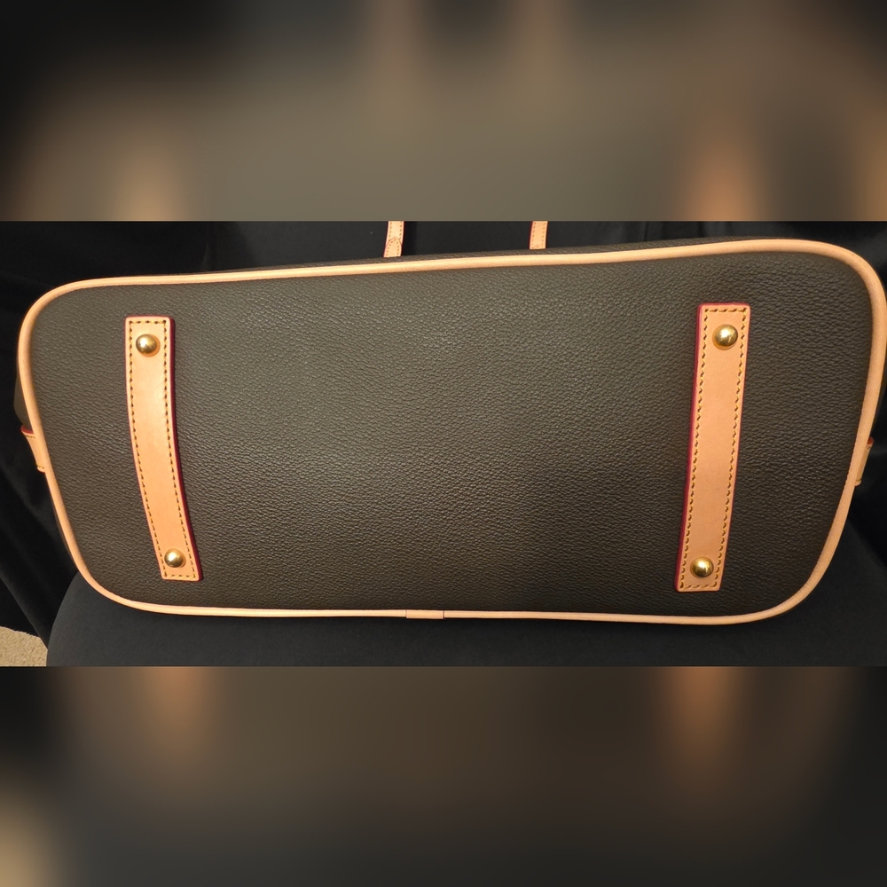 Dooney & Bourke Eva Leisure Shopper Tote - Picture 11 of 12